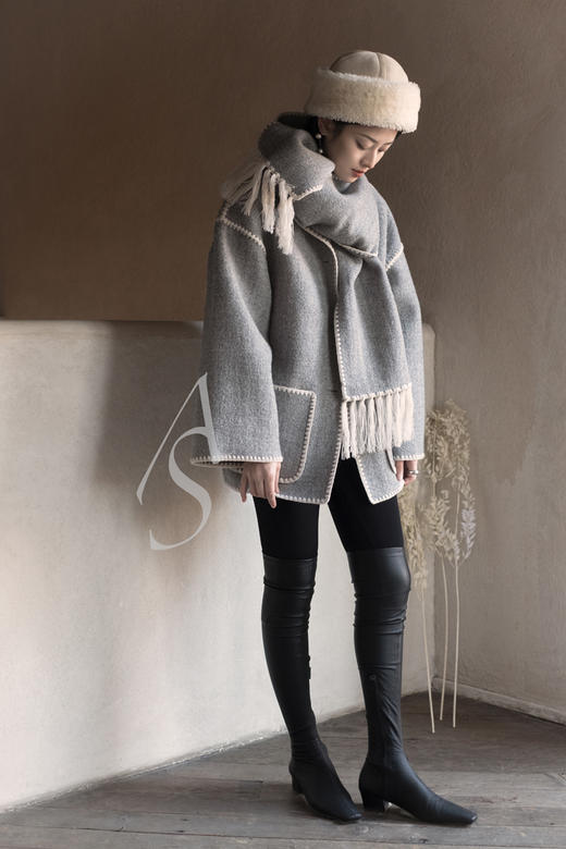 By Far 棕木色绒面/黑色雾面COLETTE弹性小羊皮长靴 商品图10