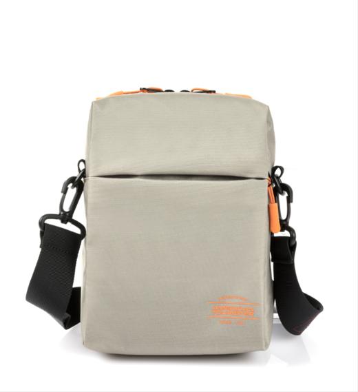 【美旅】ORBIT系列时尚潮搭单肩斜挎包QC9*002 商品图1