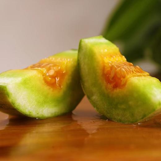 【羊角蜜瓜】前期口感清淡 后期甜度升高 介意慎拍~ 皮薄肉嫩 清甜多汁 果香四溢 松脆爽口 果皮薄脆 营养美味 4种规格任选 商品图2