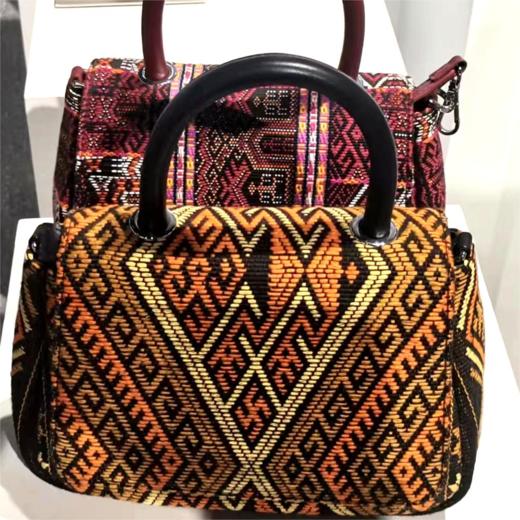 深山集市 非遗黎锦文创包 孤品 商品图2