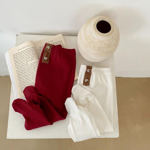 ins 2023春装婴幼儿童女宝宝坑条踩脚裤袜 扣子装扮百搭pp连裤袜 商品图1