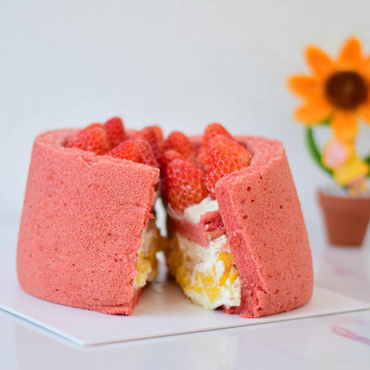 满杯草莓红丝绒奶油蛋糕 商品图3