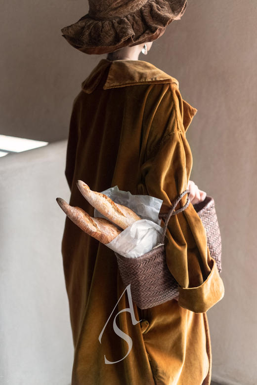 Kreuzzz  黑色/金棕色/灰紫色Haru条绒真丝拼接宽檐帽 商品图8