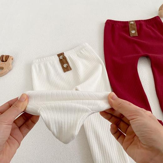 ins 2023春装婴幼儿童女宝宝坑条踩脚裤袜 扣子装扮百搭pp连裤袜 商品图2