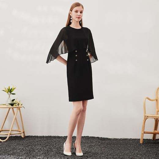 EITIE爱特爱春季新款优雅精致气质圆领蕾丝拼接连衣裙6907602 商品图3