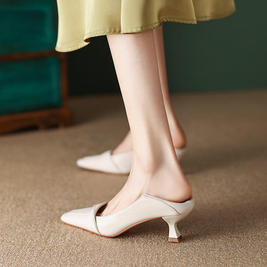 法式复古文艺方头小皮鞋，蓝色中跟清醒高跟鞋WC-M9925 商品图1