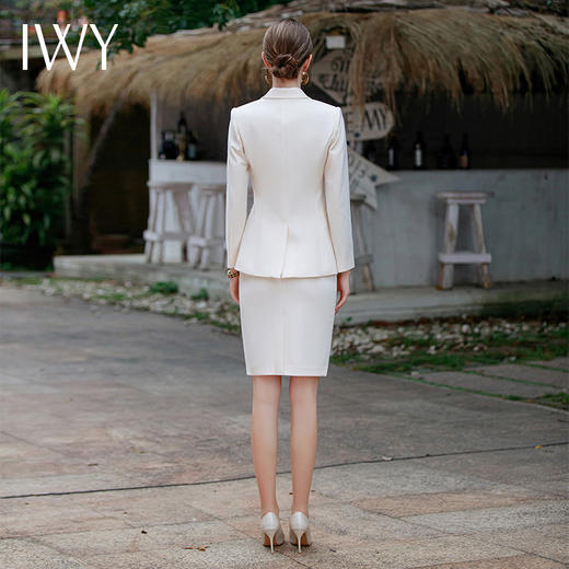 IWY/春季西装套装女2023新款两件套时尚气质职业高级感休闲白色西服CS1616 商品图3