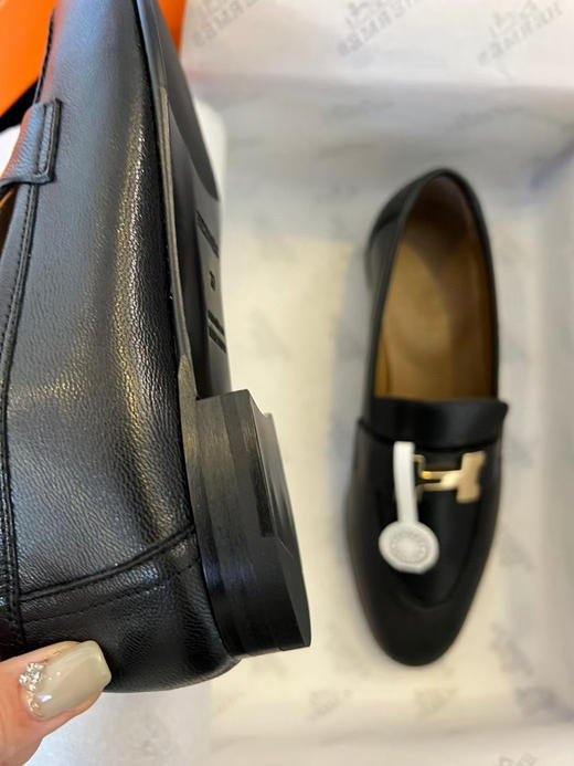 大H乐福鞋 自己备注号码颜色。 数量少 随时断码码数：35/36/36.5/37/36.5/38/39；码数正码，稍微有点瘦 商品图7