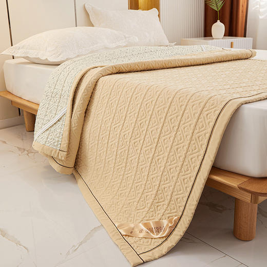 正安 艾绒床垫 3年艾绒配新疆棉 四季皆宜柔软亲肤 养生睡眠温煦全身拒绝失眠 老人上班族学生优选 中式家纺床垫1.8*2m 商品图6