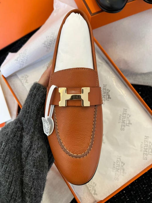 大H乐福鞋 自己备注号码颜色。 数量少 随时断码码数：35/36/36.5/37/36.5/38/39；码数正码，稍微有点瘦 商品图12