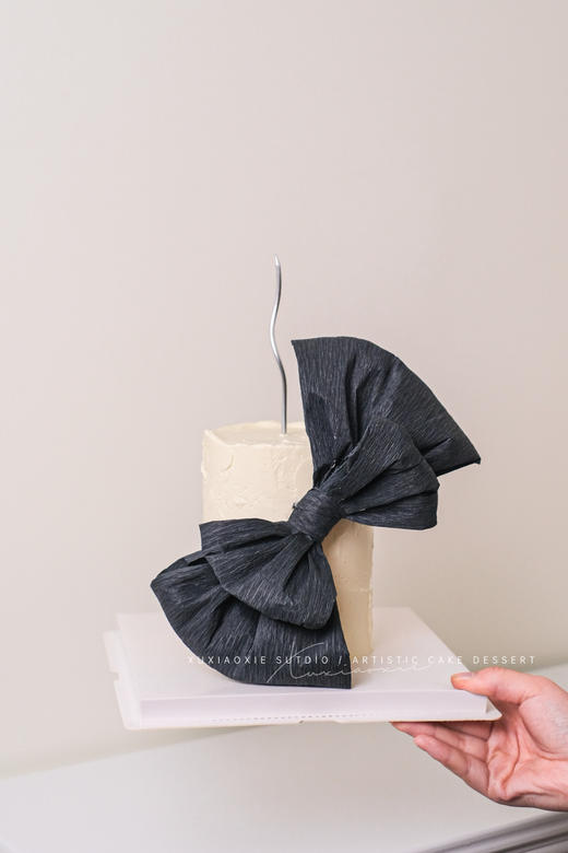 大蝴蝶结奶油霜水果蛋糕（4层胚3层水果夹心） 商品图0