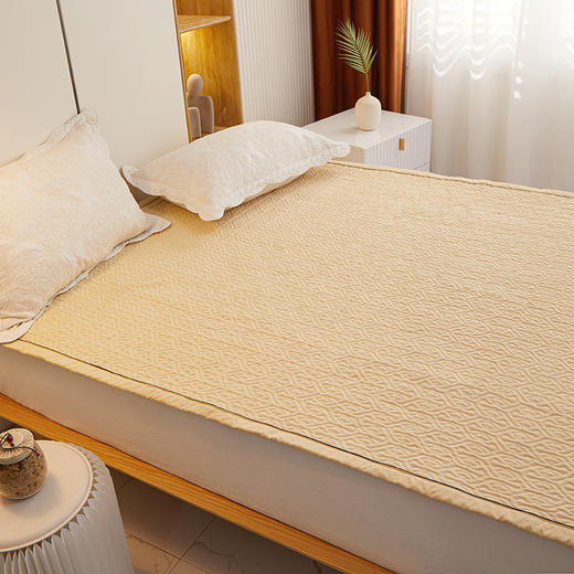 正安 艾绒床垫 3年艾绒配新疆棉 四季皆宜柔软亲肤 养生睡眠温煦全身拒绝失眠 老人上班族学生优选 中式家纺床垫1.8*2m 商品图2