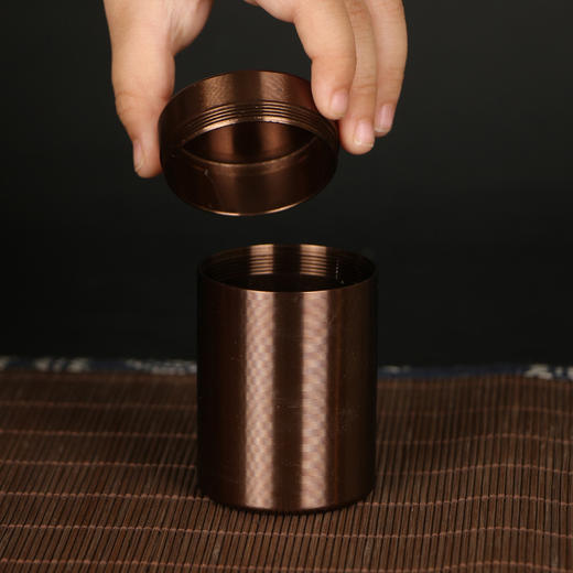 钛合金小罐801【通版 •20g •咖色】4元 一个/满100个包邮 商品图1