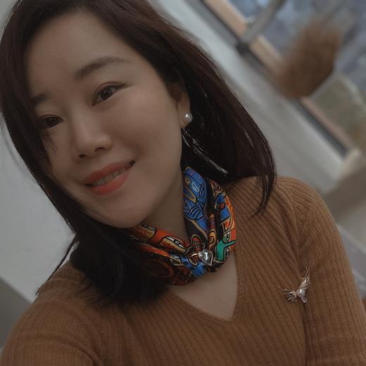 积分兑换【甄珠贝】招财猫丝巾和施华洛世奇水晶丝巾扣礼盒套装 商品图12