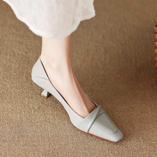 法式复古文艺方头小皮鞋，蓝色中跟清醒高跟鞋WC-M9925 商品图0