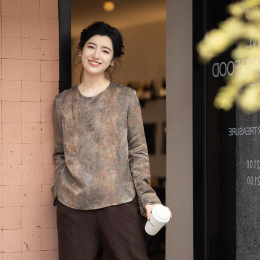 绽放1012朵/2023款圆领侧开叉长袖衬衫女 商品图1