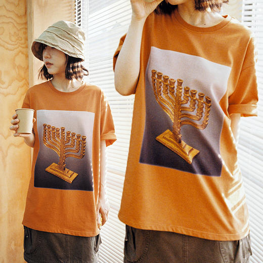 CryingCenter 金属烛台摆件照片印花 脏橘色短袖t恤 哭喊中心 商品图3