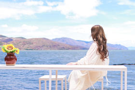  “第一次毕业旅行，交给喜欢了4年的行影” 