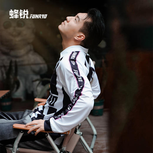 FUNRY蜂锐复古球衣足球运动复古穿搭长袖训练服男女 商品图4