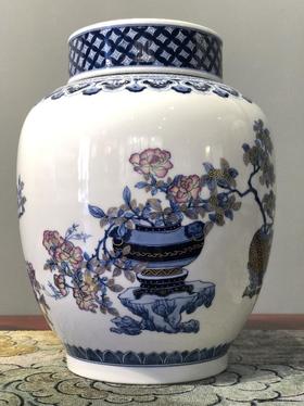 博古图青花斗彩描金茶叶罐