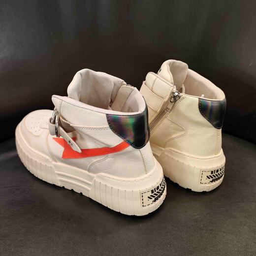 LFGJ 5914超轻休闲高帮板鞋 商品图2