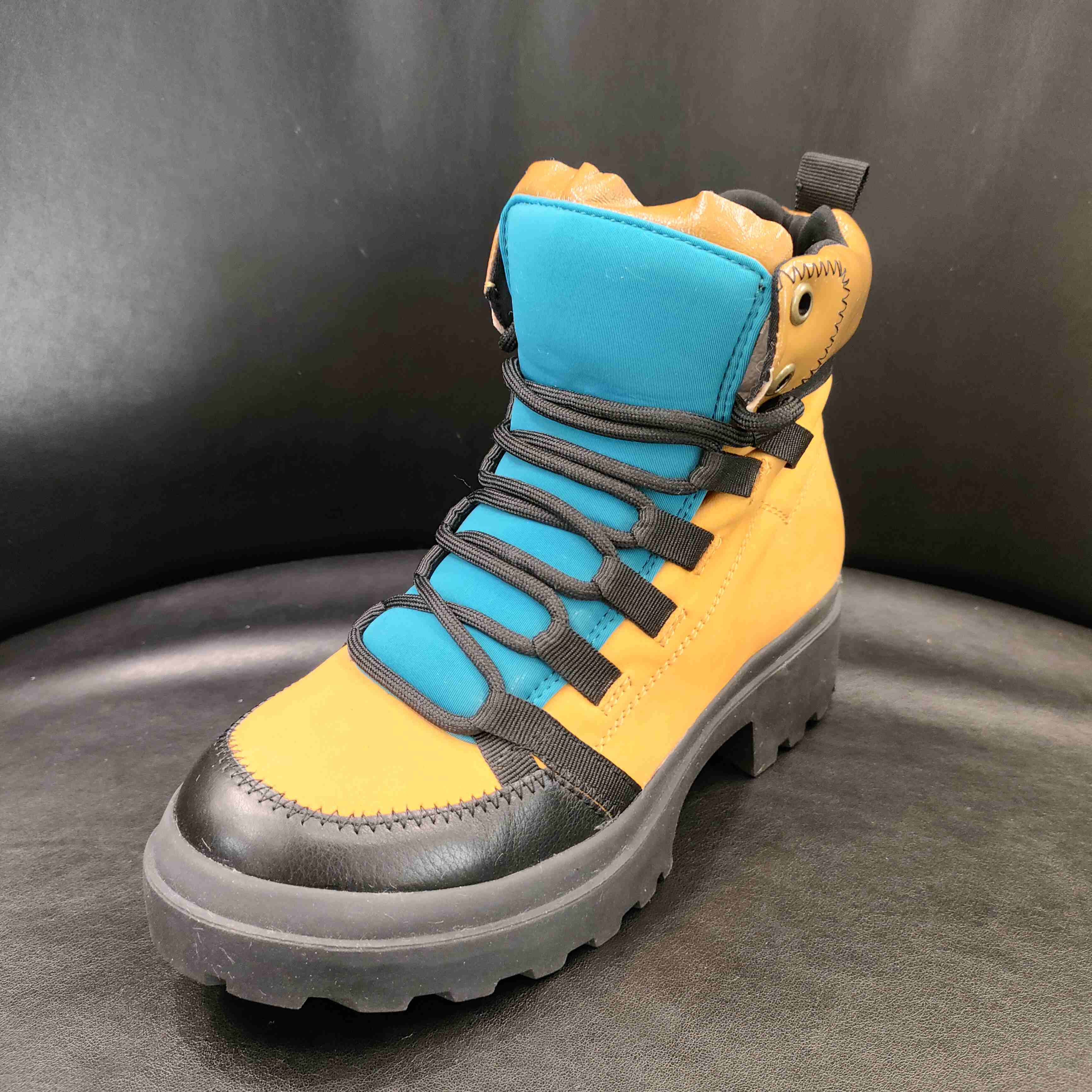 LFGJ 11301皮布拼接撞色休闲女鞋