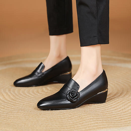 舒适百搭，真皮尖头坡跟小皮鞋XYM-k730 商品图1