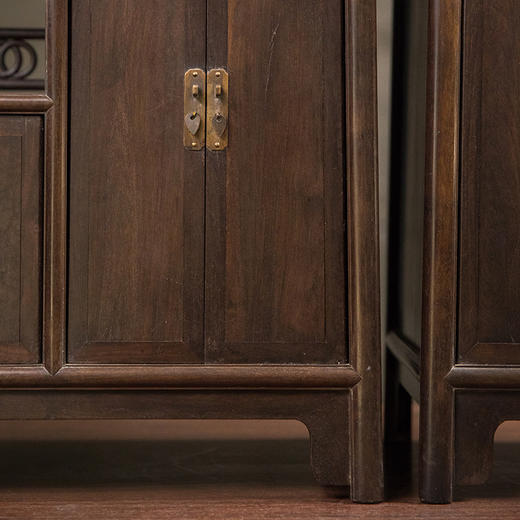 民国 紫檀博古柜摆件（一对） 商品图4