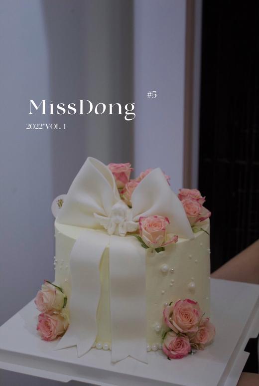 蝴蝶结鲜花蛋糕 商品图0