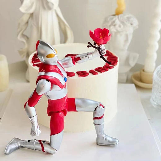 23cm关节奥特曼摆件 搞怪网红大号奥特曼装饰摆件 情人节表白摆件 商品图0