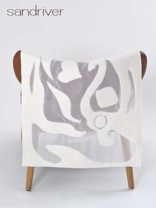 凤凰剪花真丝羊绒相拼手工毡披肩 SJF94P065N 商品图2