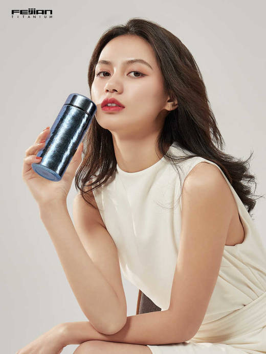 戴德生活馆飞剑纯钛保温杯高档水杯 商品图0