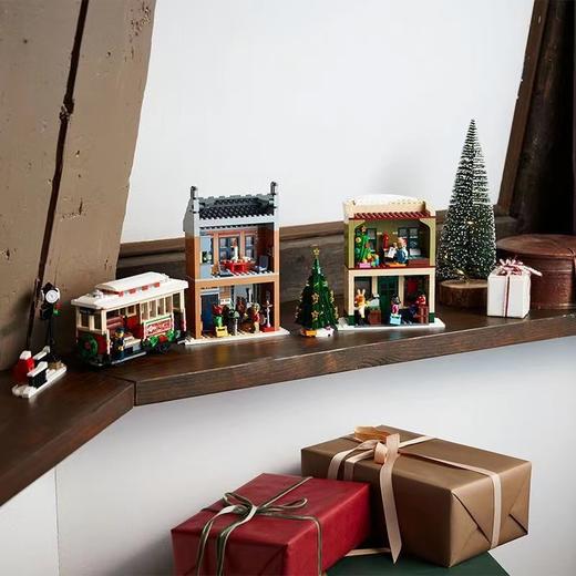 乐高创意系列10308圣诞小镇圣诞节日大街圣诞礼物积木玩具 商品图2