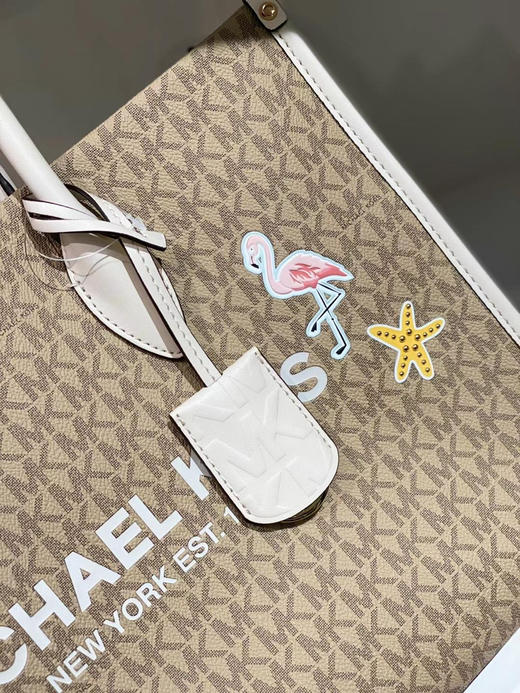 春季新款1450￥🇺🇸直邮，Mk Mirella中号logo横托版特包🦩热带风光，带有长款肩带，自重超轻 商品图1