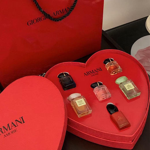 【214奢宠情人节保税仓发货】送礼袋！阿玛尼爱心香水礼盒6件套红盒7.5ml*6瓶余生璀璨香水 情人节礼物 商品图2