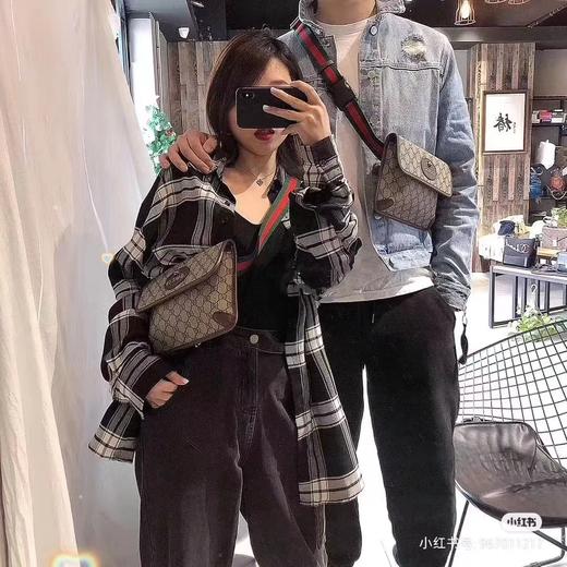 一包难求 别嫌贵 直入专柜 情侣款胸包 商品图3