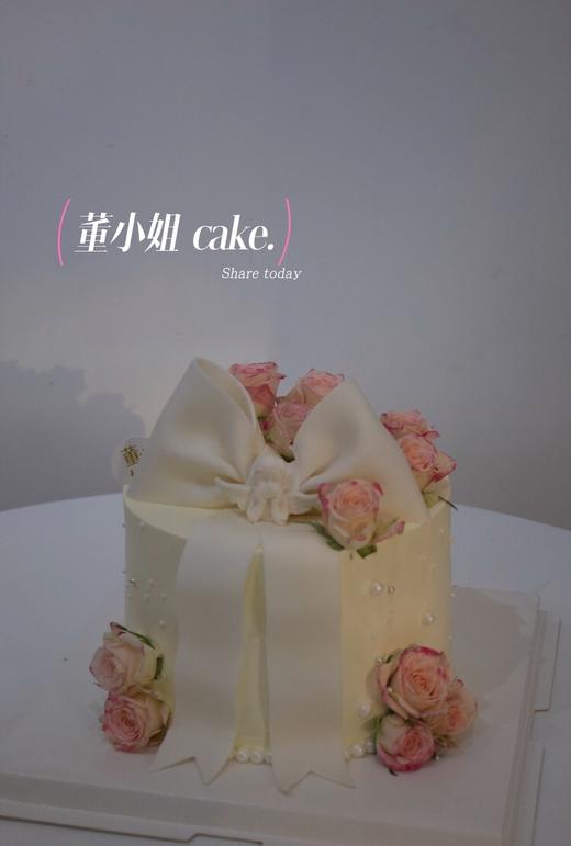 蝴蝶结鲜花蛋糕 商品图2