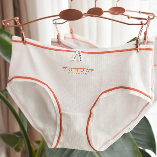2025升级款【79元7条！一周不重样，比不穿还舒服】樱海集星期内裤 棉女士中腰内裤透气舒适 7条/组 商品图7