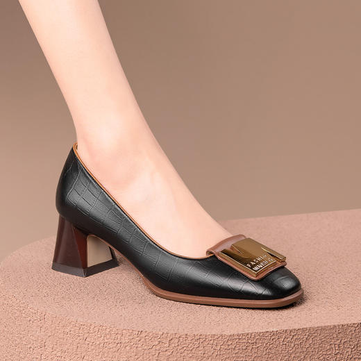 通勤百搭，金属拼色压花牛皮复古烤漆跟浅口小皮鞋HY-H3093 商品图3