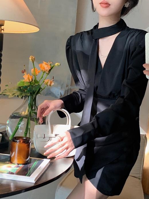 【门店同款】春季褶皱挂脖连衣裙 149687509 商品图2