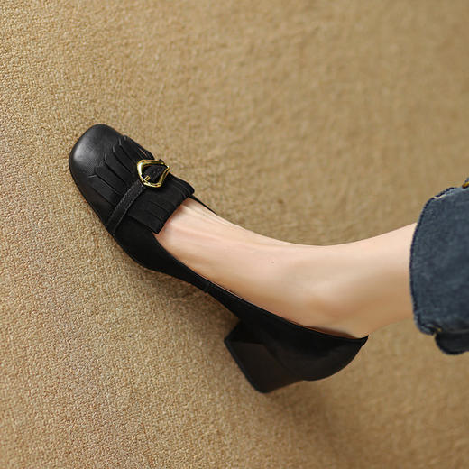 时尚气质，复古擦色流苏单鞋YF-A1070 商品图4