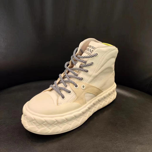 LFGJ 5915 休闲板鞋高帮小白鞋女 商品图3