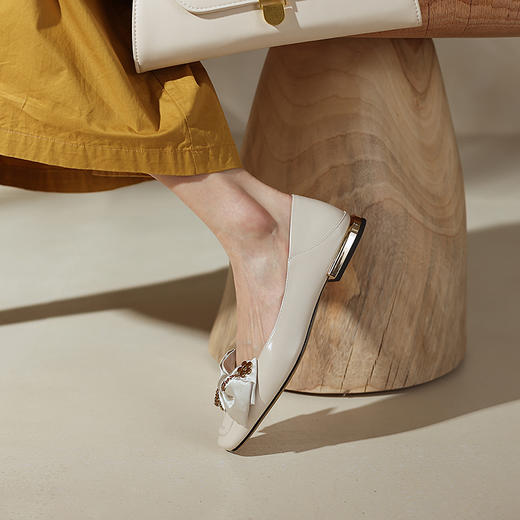 时尚气质，里外全真皮平底单鞋YF-D2067-10 商品图1