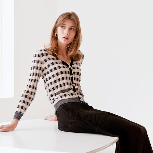 【V领撞色针织开衫】23年早春新品女士100%羊毛针织开衫经典条纹撞色小外套 商品图2