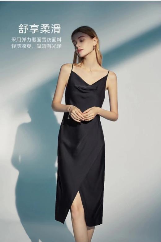 5F EmbryForm安莉芳 性感深V吊带打底睡裙 商品图6