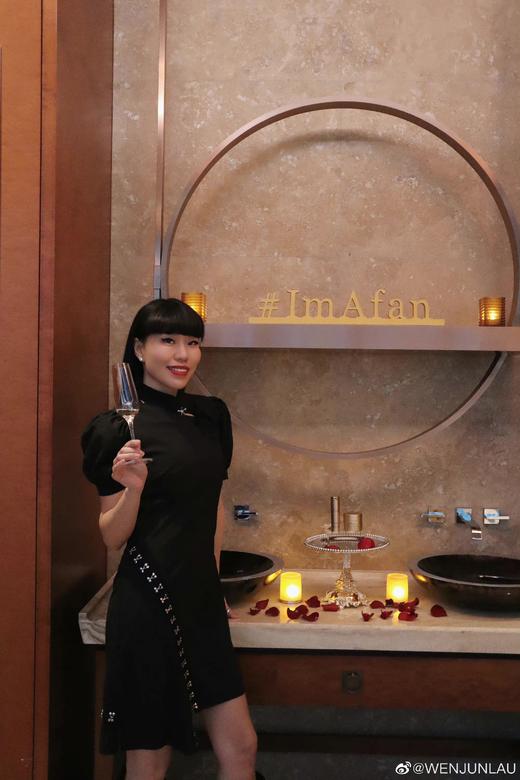 梭织连衣裙 商品图3