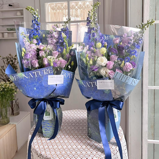 《罗纳河畔星夜》油画风大飞燕海洋之歌玫瑰花束 商品图4