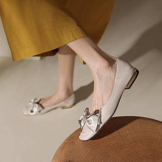 时尚气质，里外全真皮平底单鞋YF-D2067-10 商品图4