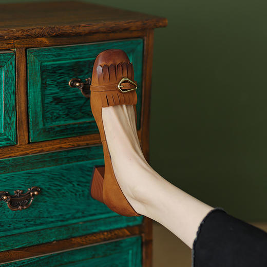 时尚气质，复古擦色流苏单鞋YF-A1070 商品图5