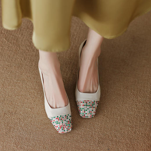 时尚气质，彩钻高跟单鞋YF-A1062 商品图2